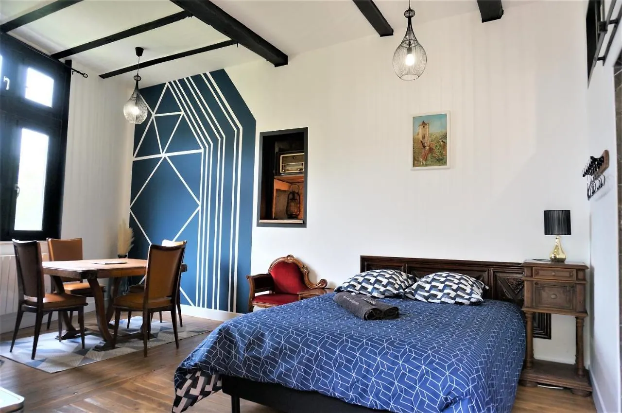Apartment Gite Du Tourneur Studio Au Coeur De Saint Cirq